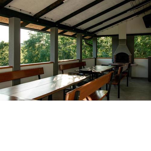 PRI PERI, studio apartman s prostorom za fešte/proslave