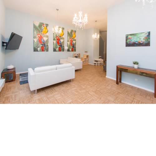 primeflats - Avoid the crowd - Old artist's studio - New Family Apartment Flora