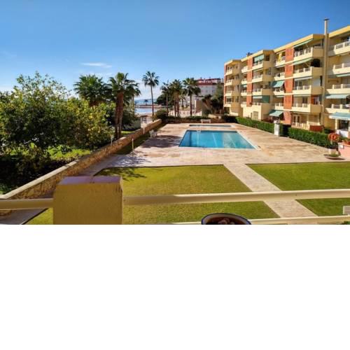 Primera Linea de Mar con Piscina