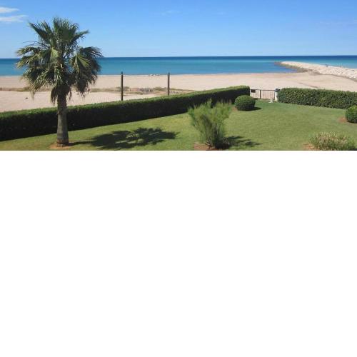Primera línea de playa, a/c WIFI gratuita