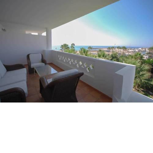 Primera linea de playa Puerto Banus