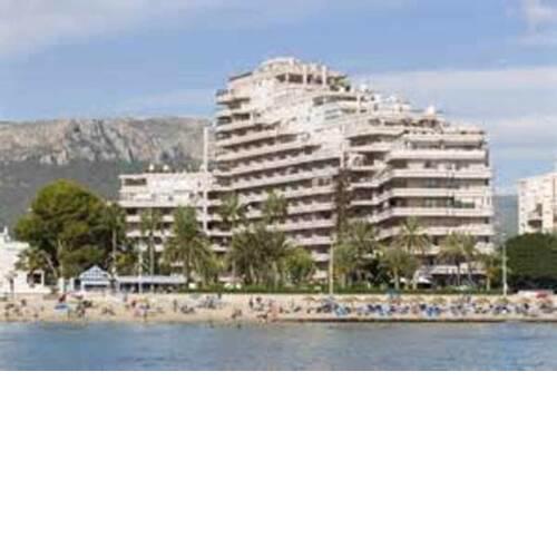 PRIMERA Línea playa apto piscina parking vistas al mar y gran terraza