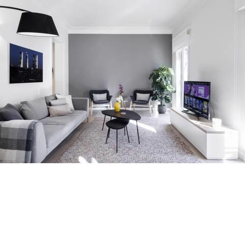 Principe de Vergara Apartment II