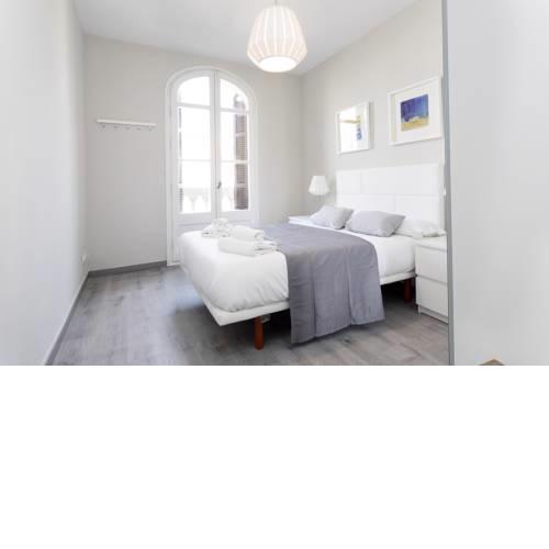 Priority Fira Apartments