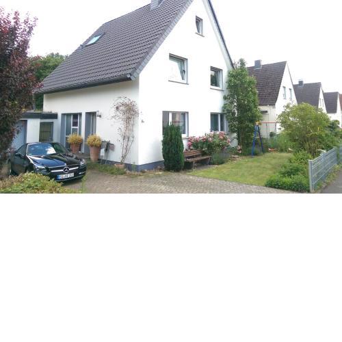 Privat bewohntes Haus ZUR ALLEINNUTZUNG mit Garten und Terrasse - im Kurort Bad Salzuflen