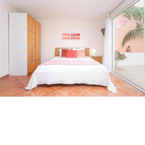 PRIVATE LARGE BUNGALOW 100m Beach