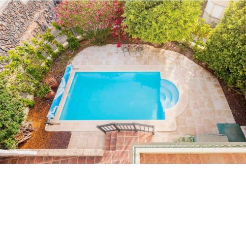 Private pool 'Villa Vibe Tenerife' sunset & ocean view