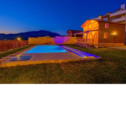 Private Pool Villa with Garden for 4 People in Fethiye - AWZ 222