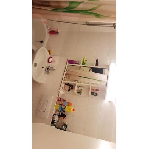 Privates Zimmer, private room bei Kürze Zeit bis zum 3 Nächte auch gerne ganze Wohnung