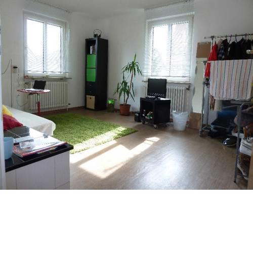 Privatzimmer in 2er WG Leinfelden-Echterdingen (Flughafen/Messe)