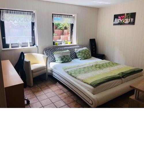 Privatzimmer mit eigenem Badezimmer in Seenähe