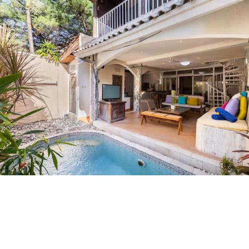 Promo! Central Seminyak 2BR Pool Villa 5" Beach