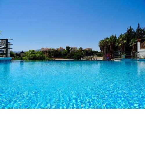 Puebla Aida Authentic Andalusian apartment with great views over golf and sea