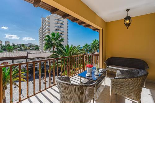 Pueblo Canario, 3 bedrooms, near the beach