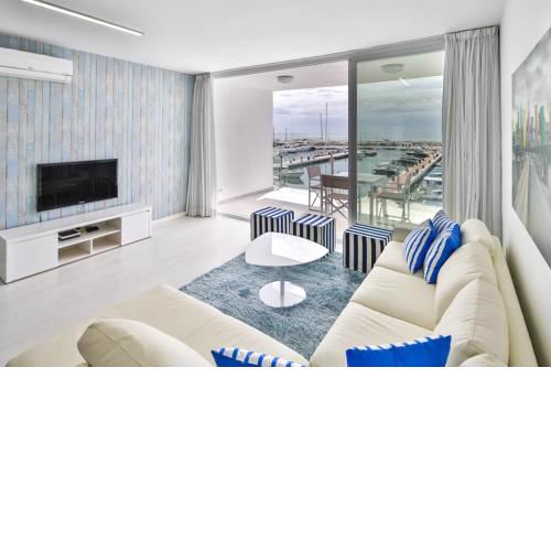 Puerto Banus Front Line 2 Bed Apartment K2