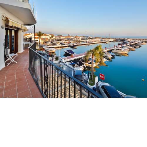 Puerto Banus Marbella Spain Large 3 bedroom 280m2 Apartment 218