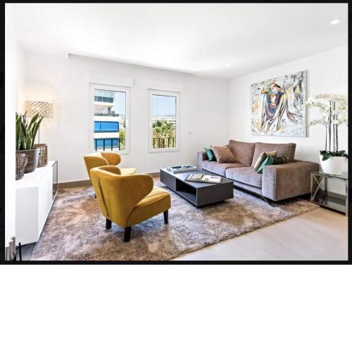 Puerto Banus newly renovated luxury apartment