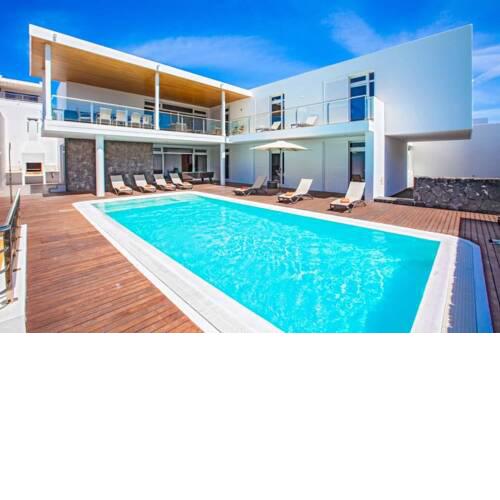Puerto Calero Villa Sleeps 12 with Pool Air Con and WiFi