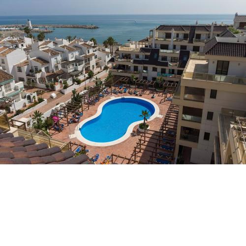 Puerto de la Duquesa Marina Castillo, Luxurious frontline beach 3 bedrooms MC334