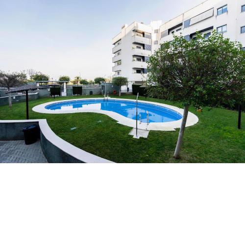 Puerto de Santa María. Aparcamiento, Piscina y Terraza