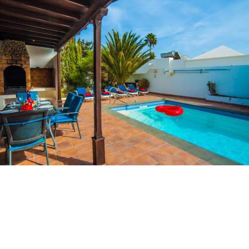 Puerto del Carmen Villa Sleeps 6 with Pool and Air Con