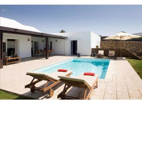 Puerto del Carmen Villa Sleeps 9 with Pool and Air Con