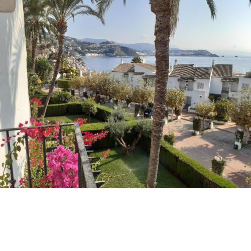 Puerto Galera 2-Bedroom Flat in MARINA DEL ESTE