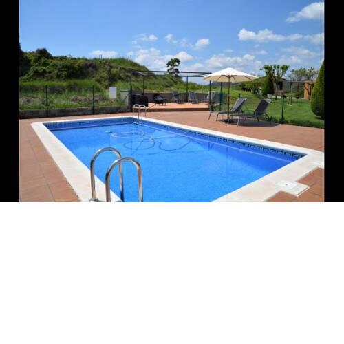 Puig-reig Villa Sleeps 8 with Pool