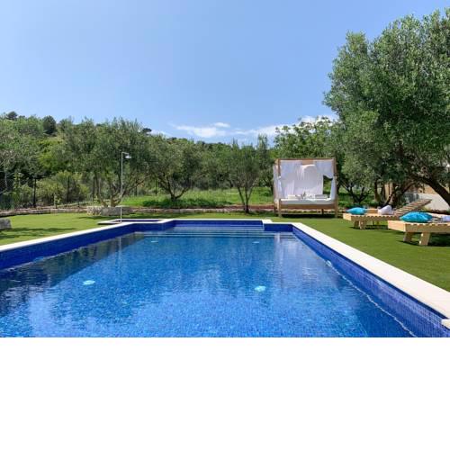 Pula Villa Sleeps 6 with Pool Air Con and WiFi
