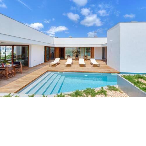 Punta Prima Villa Sleeps 9 with Pool Air Con and WiFi