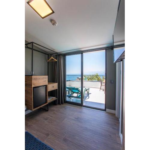 Pure Blanche Hotel