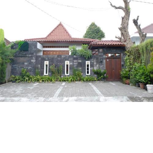 Puri Langenarjan Guest House