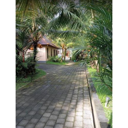 Puri Radent - Homestay & Hotel