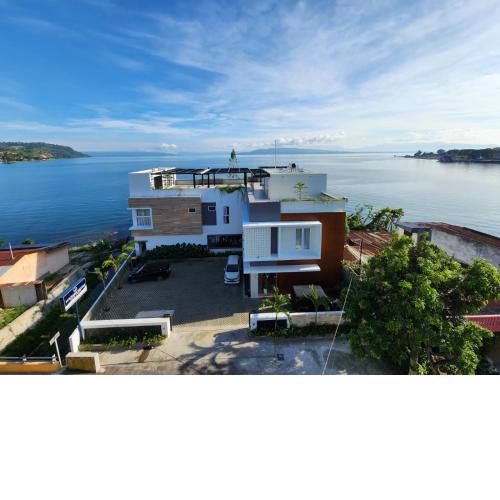 PURNAMA BALIGE HOTEL