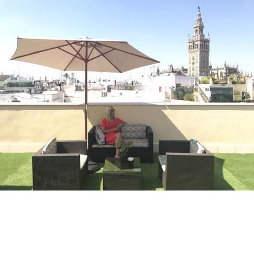 Q&Q Cathedral Suites