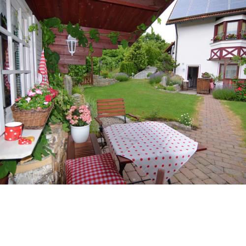 Quaint Apartment in Zeil am Main with Terrace