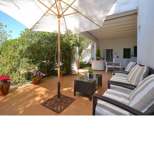 Quaint Holiday Home in Arta with Fireplace