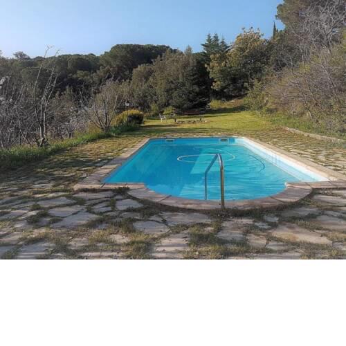Quaint Villa in Sant Acisclo de Vallalta with Swimming Pool