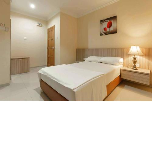 Queen Inn Batam RedPartner