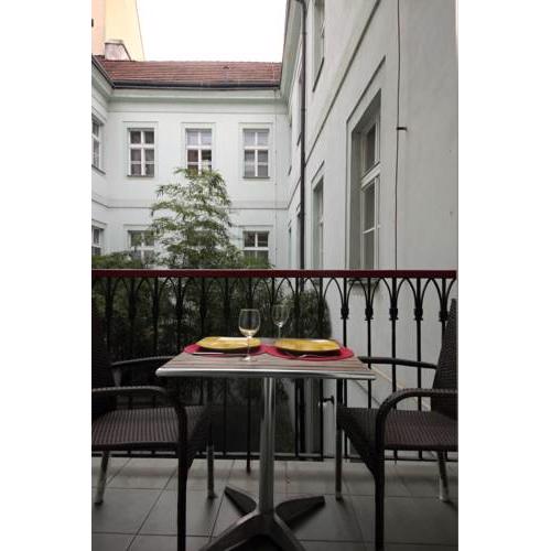 Quiet apartment with balcony Charles Bridge