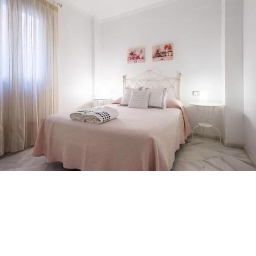 Quiet & central. 2 rooms in Alameda de Hercules