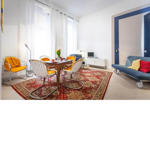 Quiet Courtyard Apartment (PB1)