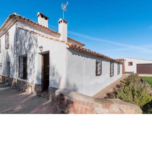 Quintessential Cottage in Alcaraz with Shared Swimming Pool & Spa