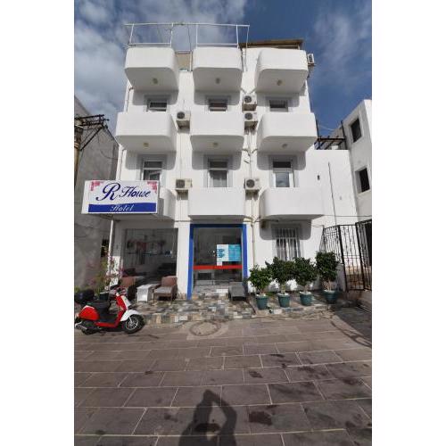 R HOUSE HOTEL