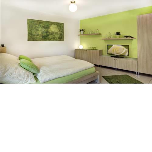 [R2b] Serviced Apartment