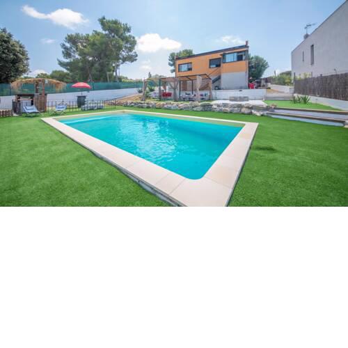 R75 Julius house with pool