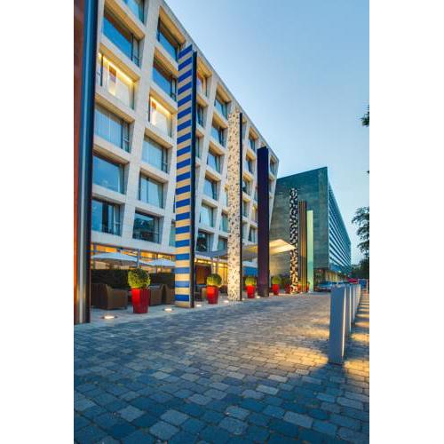 Radisson Blu Media Harbour Hotel, Düsseldorf