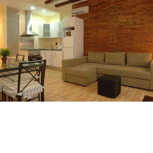 Ramblas Renovated Flat With Authentic Designs