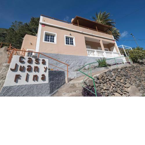 RECIEN REFORMADO!!! Casa Juan y Fina II terraza y barbacoa