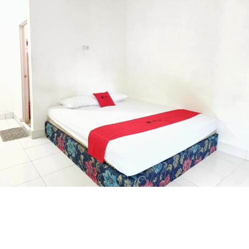 RedDoorz @ Al Muhajir Homestay Kendari